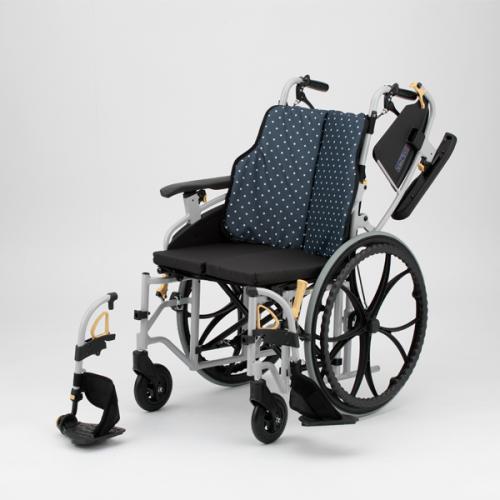 美品 COMFORT 自走式車椅子 紺色 楽天市場】車いす スチール製 自走式 背折れタイプ 紺 ビニール