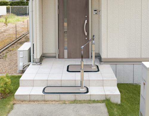 スムーディ ステップタイプ 伸縮片手すり｜BASE