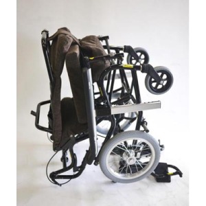 ティルト&リクライニング車いす 「モデラート」｜BASE